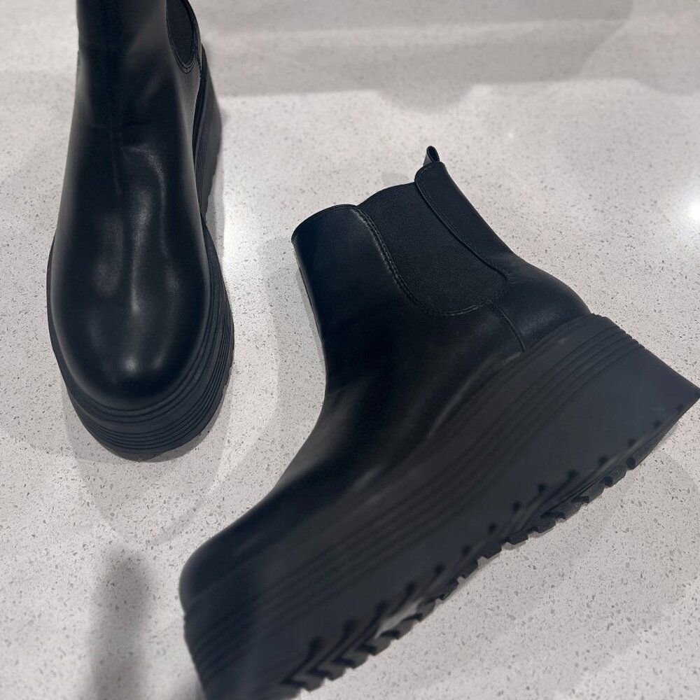 Nine West Black Platform Wedge Boots • Size 12 • NEW • Deep-Groove Rugged Soles